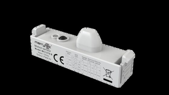 Sensore per plafoniera con funzione corridoio, dimmerazione PWM e telecomando disponibili